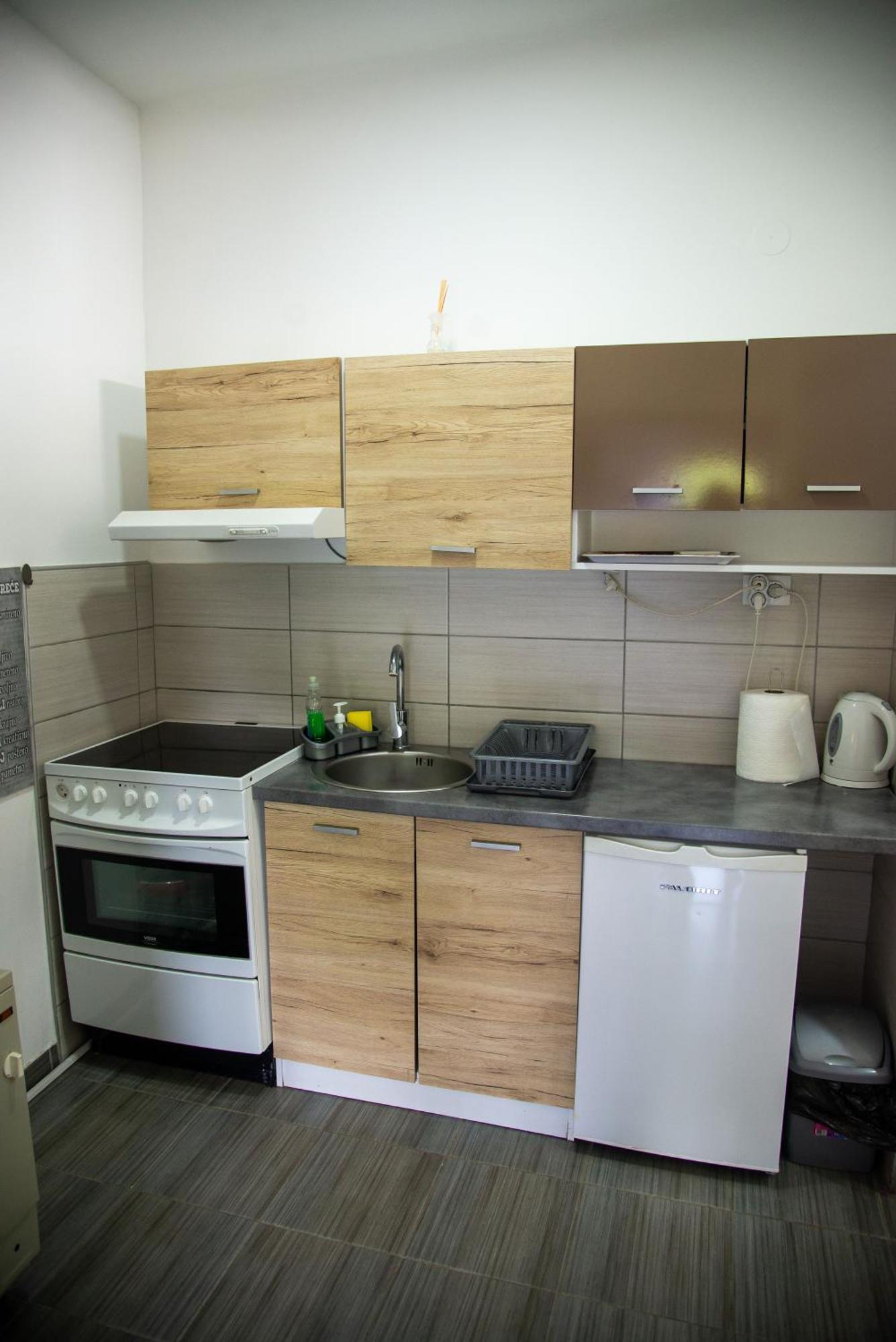 ורדניק Apartmani Maslacak מראה חיצוני תמונה