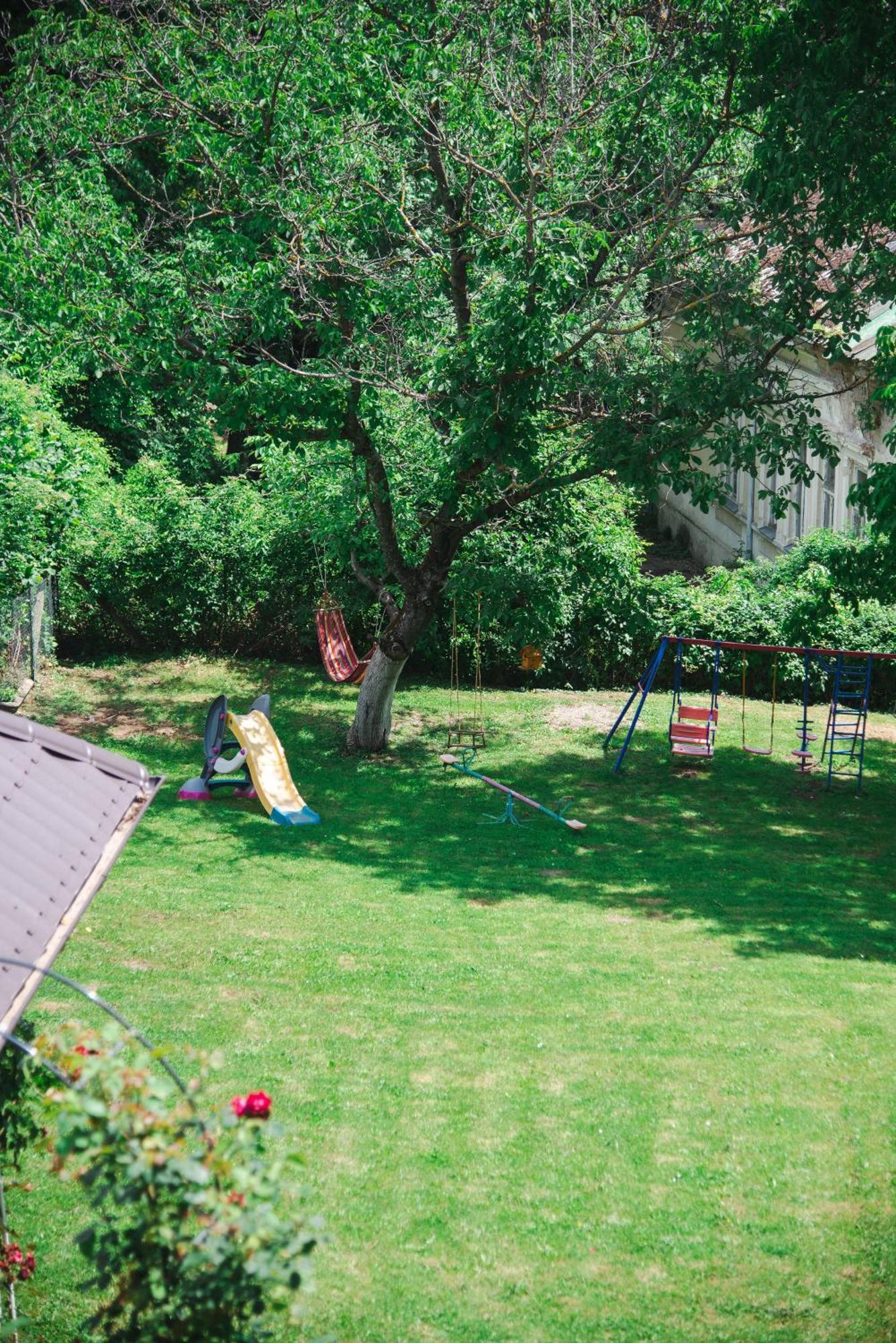 ורדניק Apartmani Maslacak מראה חיצוני תמונה