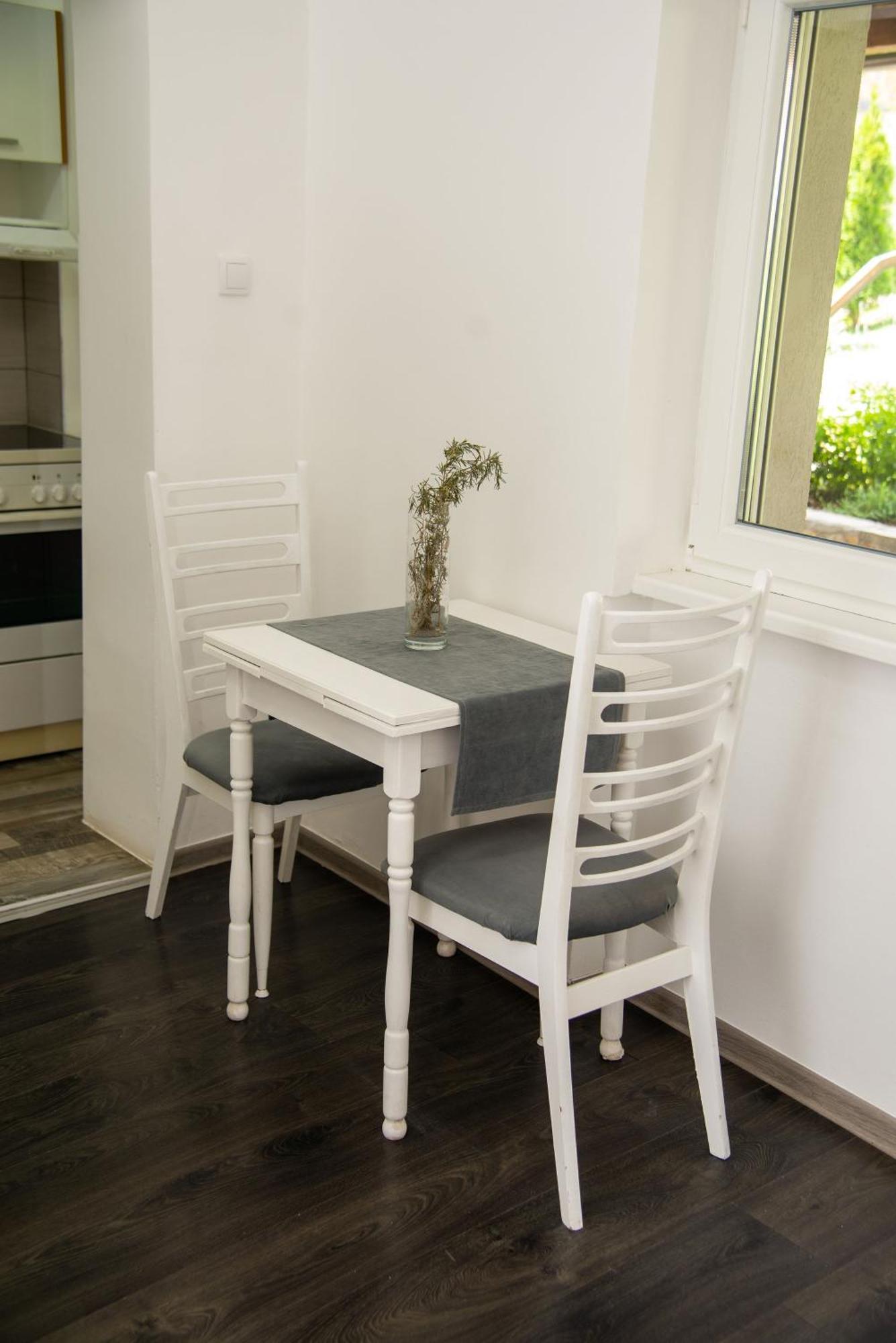 ורדניק Apartmani Maslacak מראה חיצוני תמונה
