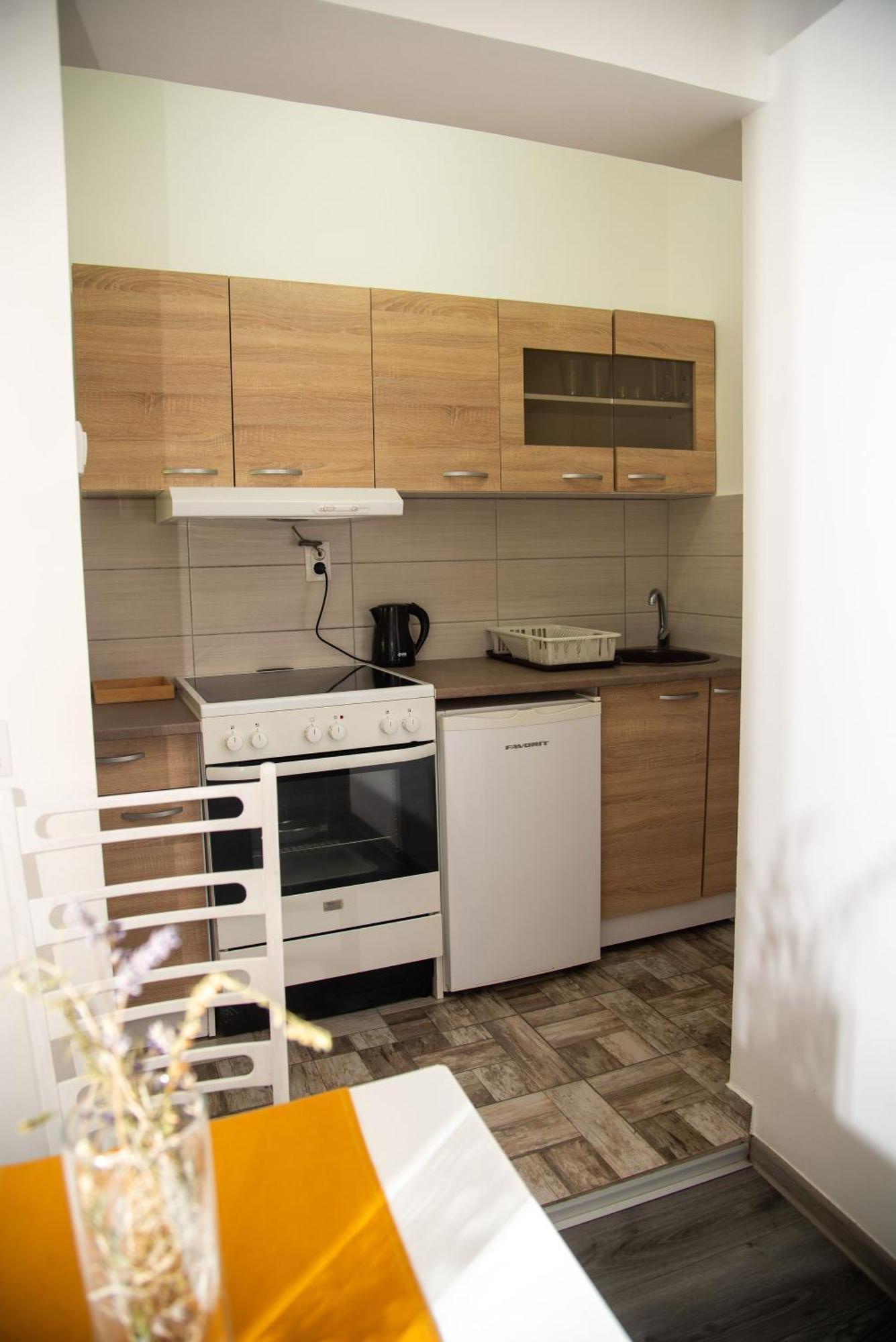 ורדניק Apartmani Maslacak מראה חיצוני תמונה