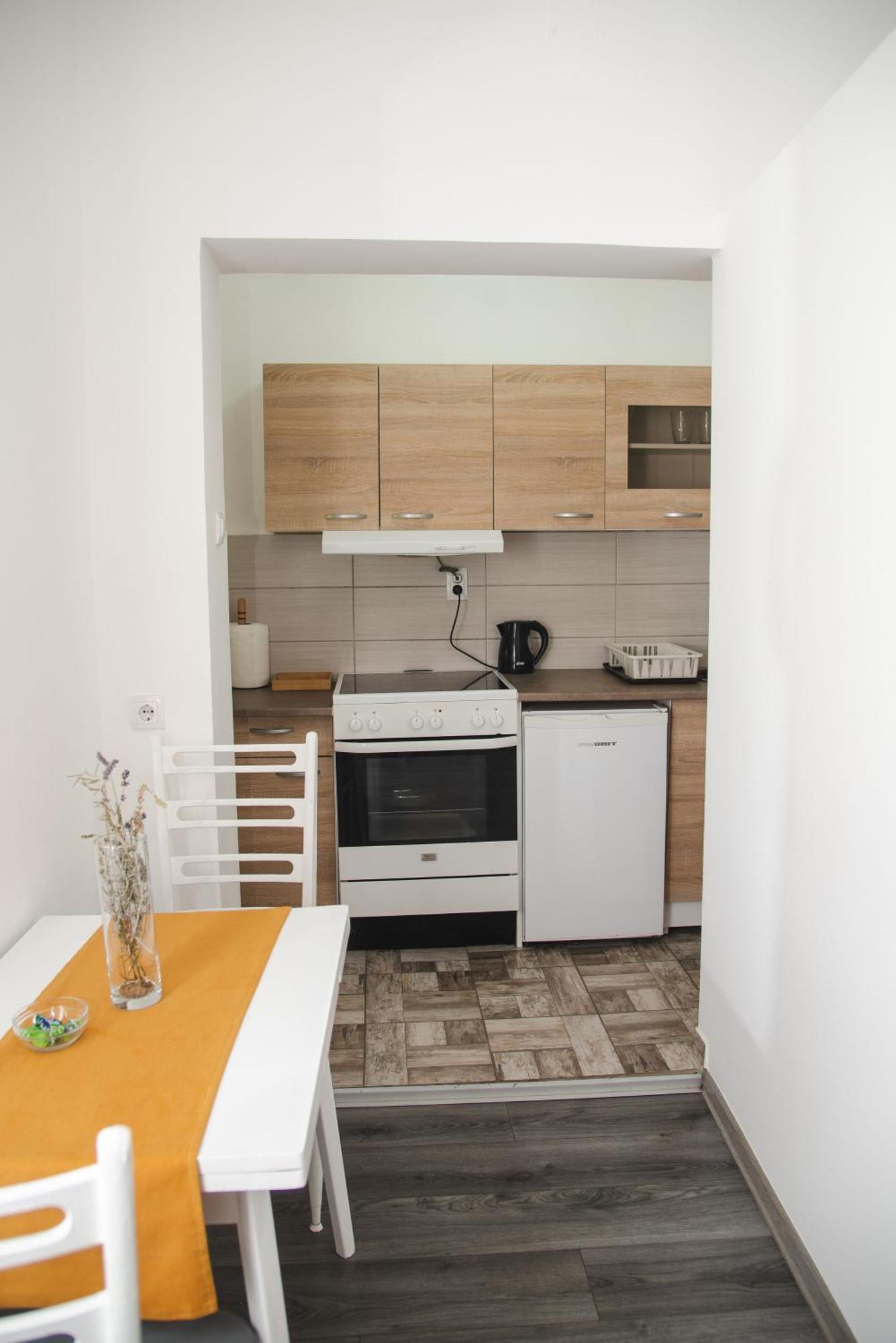 ורדניק Apartmani Maslacak מראה חיצוני תמונה